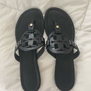 tory burch black sandals used